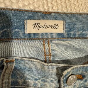 High-waisted Light Blue Denim Jeans